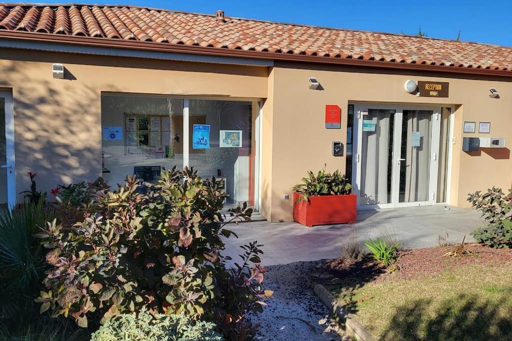 Maison Village Vacances Demeures Du Ventoux Обиньон Екстериор снимка