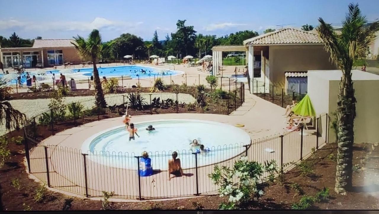 Maison Village Vacances Demeures Du Ventoux Обиньон Екстериор снимка