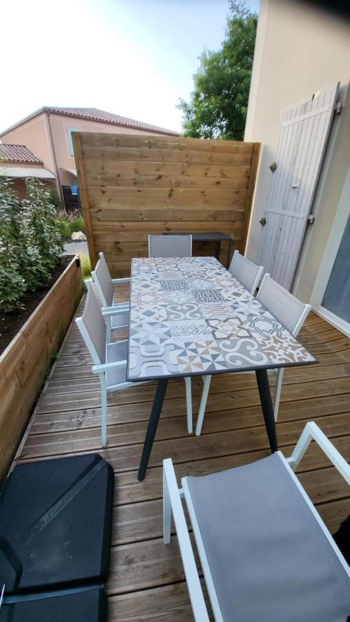Maison Village Vacances Demeures Du Ventoux Обиньон Екстериор снимка